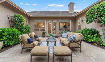 608 Inverlochy Dr, Fallbrook, CA 92028