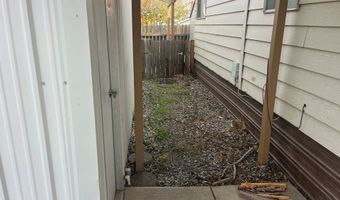 355 W WASHINGTON St, Athena, OR 97813