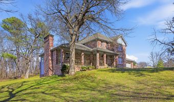 916 E 27th St, Baxter Springs, KS 66713