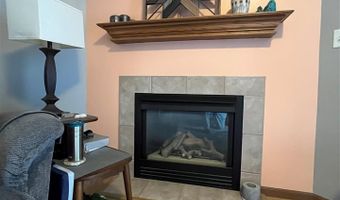 560 Penn Ct 7, North Liberty, IA 52317