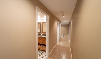 1408 HOPKINS St NW B, Washington, DC 20036