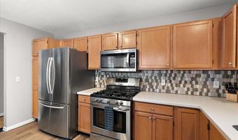 661 Abbey Mill Dr SE 41, Ada, MI 49301