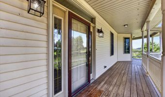 646 S Country Estates Ln, Bloomfield, IN 47424