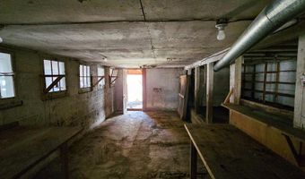 532 Spring St, Alderson, WV 24910