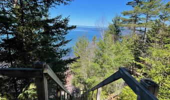 6856 Five Mile Pt, Allouez, MI 49805