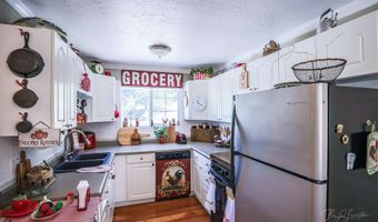 172 E Red Hill Rd, Central, UT 84722