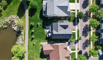 6644 Lamplight Dr, Albertville, MN 55301