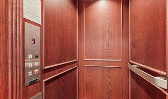 821 GREENWICH Dr, Ambler, PA 19002