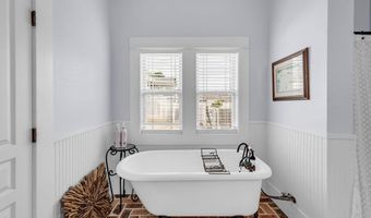 6408 Seawinds Blvd, Biloxi, MS 39532