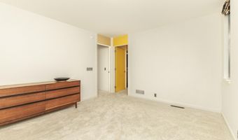 2707 Englave Dr, Ann Arbor, MI 48103