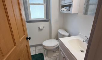 2927 Pine Ave, Altoona, PA 16601