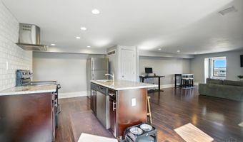 221 Ninth St, Cincinnati, OH 45202