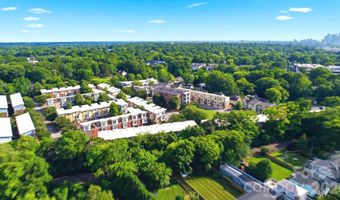 923 Warren Burgess Ln, Charlotte, NC 28205