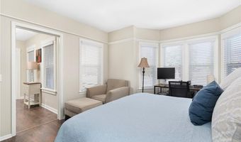 845 Main St, East Greenwich, RI 02818