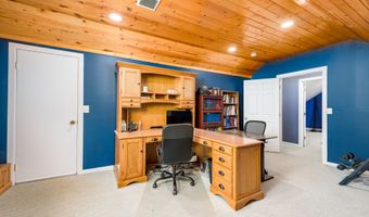 78 Deer Run Dr, Colchester, CT 06415