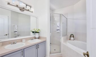 696 SEABROOK Ct 202, Altamonte Springs, FL 32714