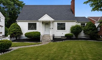191 E Martin St, Amherst, OH 44001
