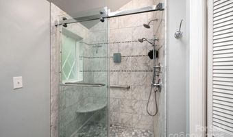 37 New Cross N, Asheville, NC 28805