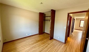 188 150th St W, Apple Valley, MN 55124