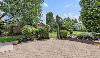 149 9th St, Belford, NJ 07718