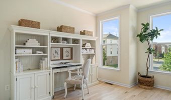 42265 HAMPTON WOODS Ter, Brambleton, VA 20148