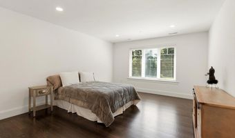 11 Crenshaw Ln 11, Andover, MA 01810