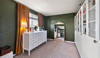 704 Groveland Cir, Ann Arbor, MI 48108