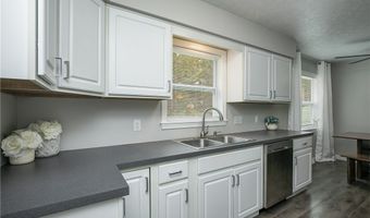472 Columbine Ave, Akron, OH 44312