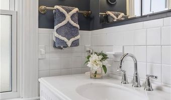 12 Park St, Newport, RI 02840