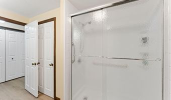 13 Cortland Cir, Bangor, ME 04401