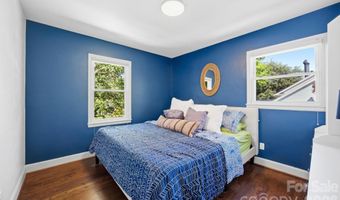 1941 Bentley Pl, Charlotte, NC 28205