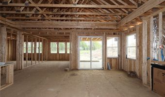 2433 Merriment Dr, Amherst, OH 44001
