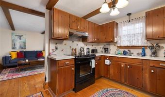 555 Great Rd, Lincoln, RI 02865