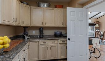 219 Hillcrest Ter, Brattleboro, VT 05301