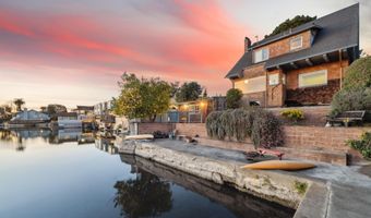 2000 CLINTON Ave, Alameda, CA 94501
