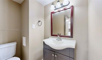 18011 Biscayne Blvd 903, Aventura, FL 33160