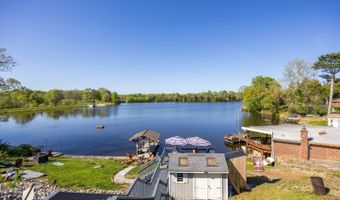 36 E Canal St, Alloway, NJ 08001