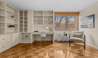 3001 VEAZEY Ter NW 201, Washington, DC 20008