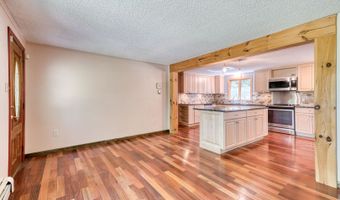 108 Federal Rd, Chaplin, CT 06235