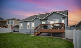 5236 SHADOW ROCK Dr, Cheyenne, WY 82009