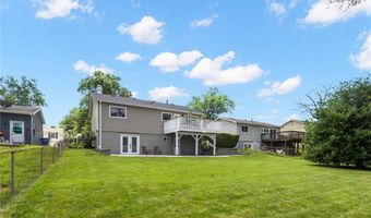 407 Palermo Dr, Ballwin, MO 63021