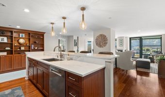 60 Merrimac St 701, Amesbury, MA 01913