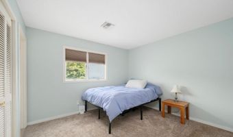 10 Heather Ln, Hopkinton, RI 02832