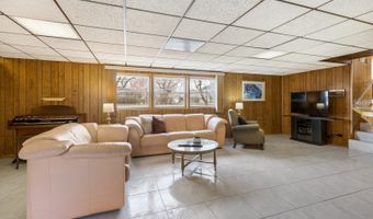410 W Kirchhoff Rd, Arlington Heights, IL 60005