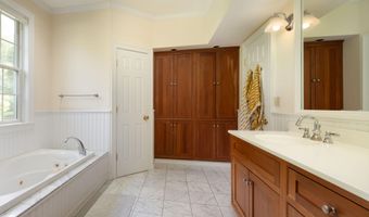 28 Oak Hill Rd, Amenia, NY 12501