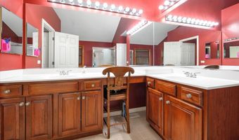 1880 Crofton Dr, Algonquin, IL 60102