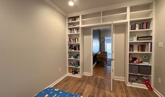 204 Piccadilly, Batesville, MS 38606