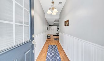 51 Faith Ln 51, Danbury, CT 06810