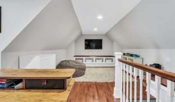42037 N Old Lake Ave, Antioch, IL 60002