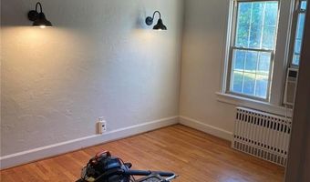 2356 State St, Alton, IL 62002